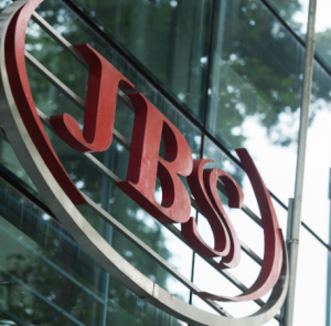 Read more about the article JBS anuncia dividendo no valor de R$ 1 real por ação e recompra de ações